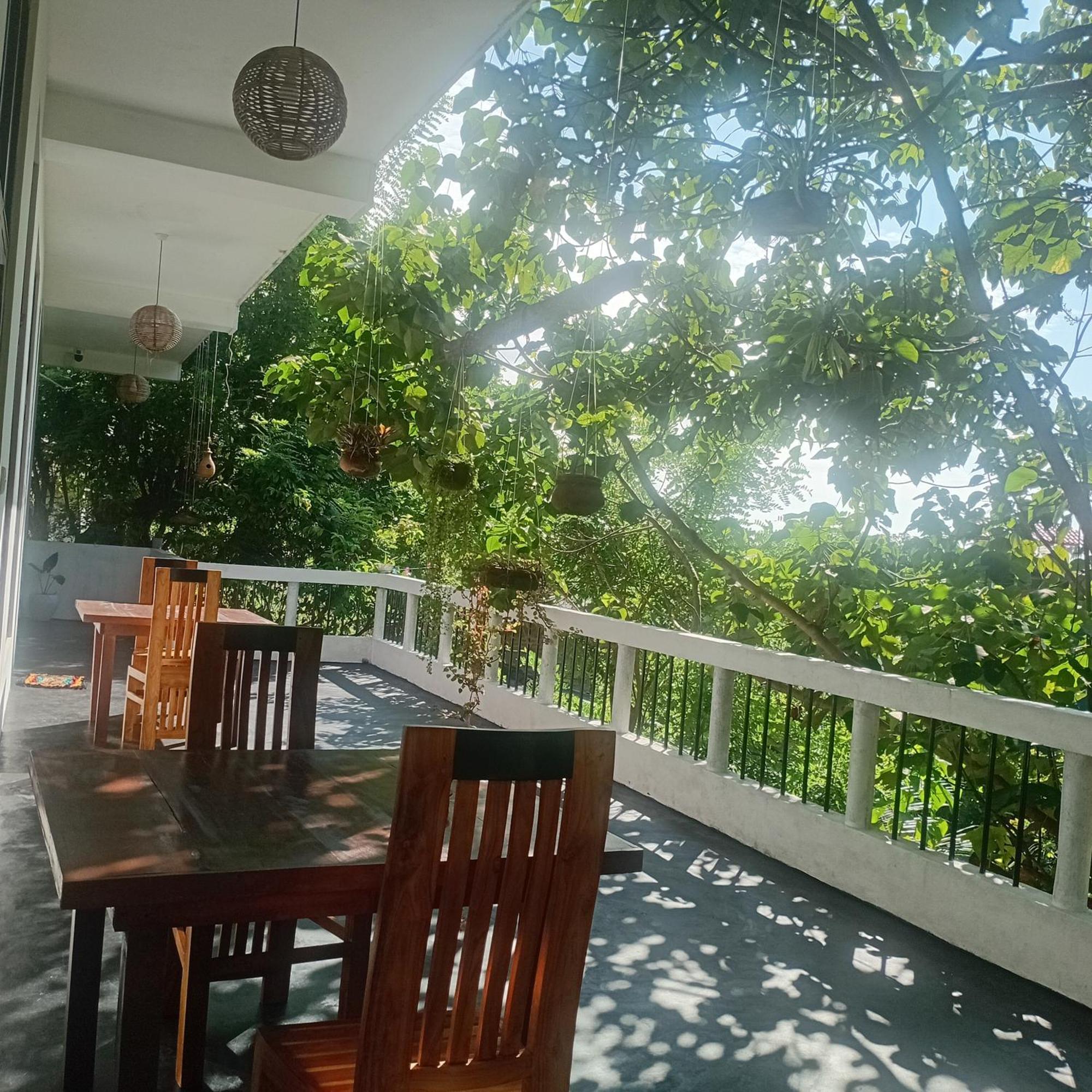 Daasa Guest Mirissa Hotel Ngoại thất bức ảnh